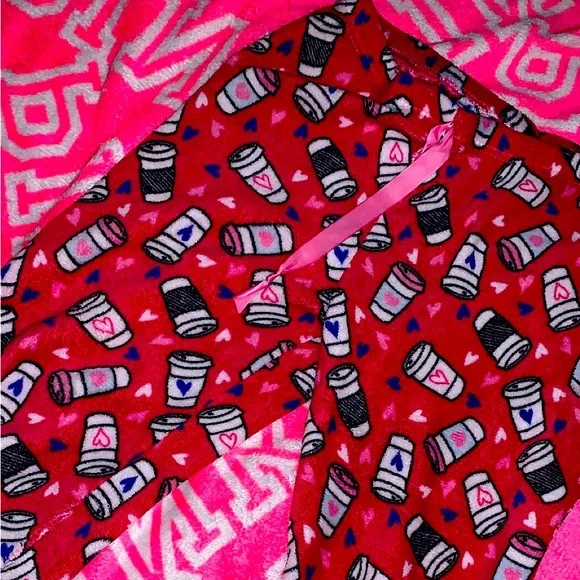 Pjs - Picture 2 of 2